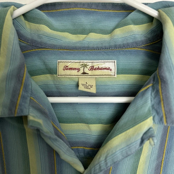 Tommy Bahama Silk Dress Shirt Men’s button up short sleeve Size L #1431 - Picture 5 of 6